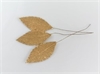 3 stk. mat guld dekorations blade på tråd. Længde uden tråd ca. L. 8 cm.